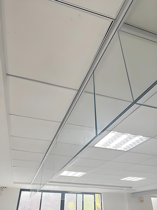 白水玻璃白水挡烟垂壁 白水玻璃白水挡烟垂壁