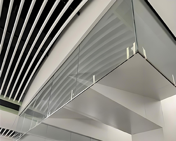 白水玻璃白水挡烟垂壁