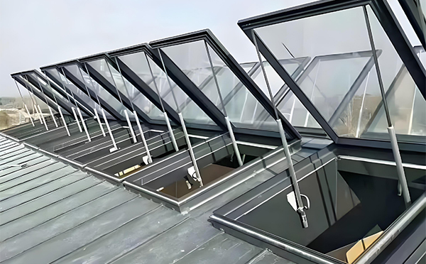 白水消防排烟窗