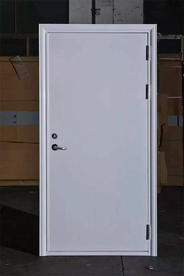 社区活动中心加装白水防火门保障居民安全 社区活动中心加装白水防火门保障居民安全